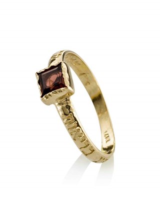 טבעת "נועה" זהב , משובצת אבן גרנט (לבחירה)