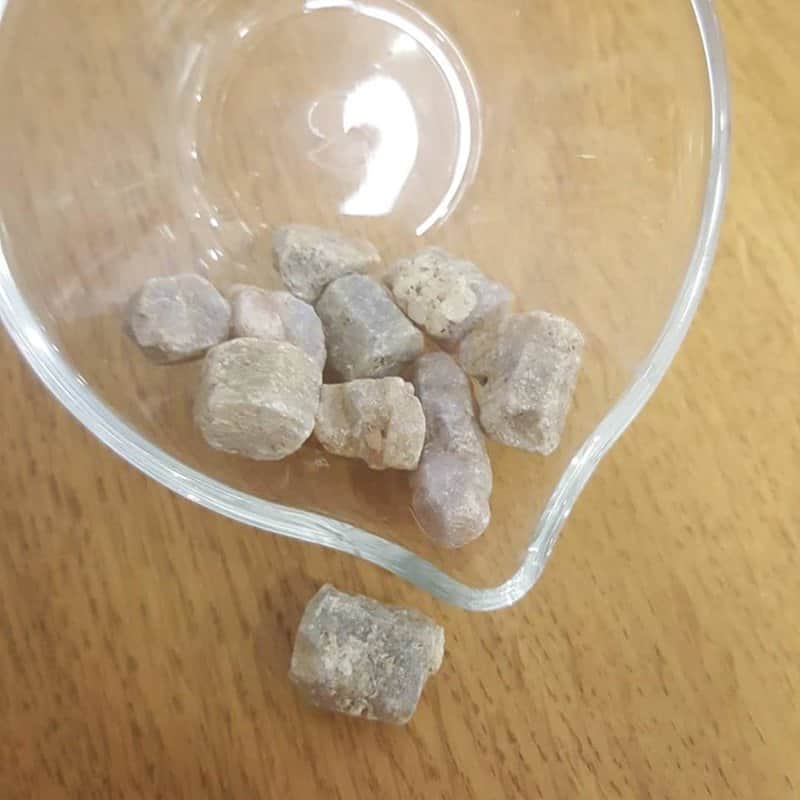 אבן ספיר - חוזקה אישית, הישרדות ועוצמה אישית. צמיחה ממקום של כוח !