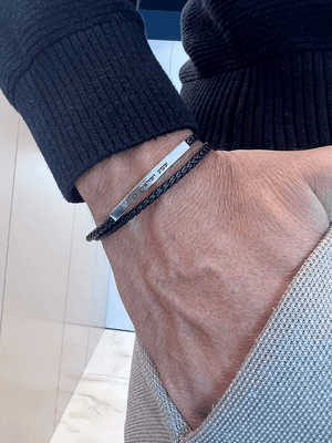 צמיד עור איטלקי STAINLESS STEEL בשילוב חריטה לבחירה - כסוף