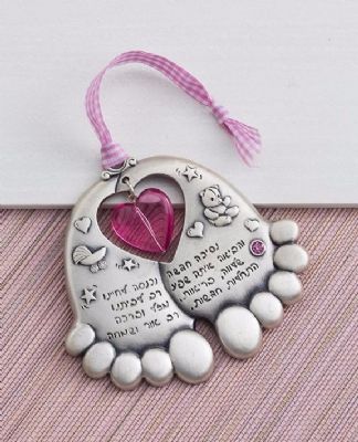 תליון קיר לתינוקת - כפות רגליים