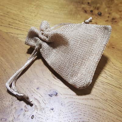 "שקיק מזל" - 5 אבנים שבחרנו בשבילך (כולל פתקית הסבר) - מתנה מקסימה !