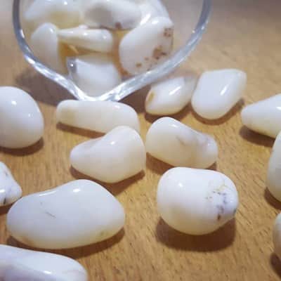 אופל (לבן) - זרימה, אושר , שמחה ואופטימיות