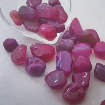 אבן אגת ורוד (שבו) - מסייע בשינוי, בפתיחות, קבלה. מרגיע ומעניק תחושת הגנה ובטחון !